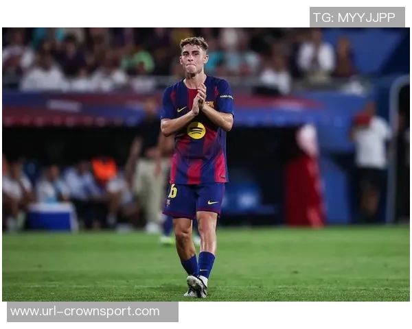 巴萨喜讯费尔明与亚马尔重返训练场助力球队恢复战斗力