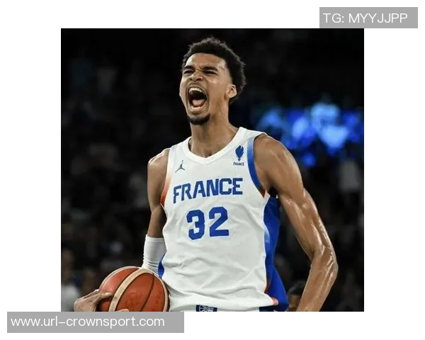 科林斯盛赞球队天赋满满拥有冠军与MVP的辉煌成就