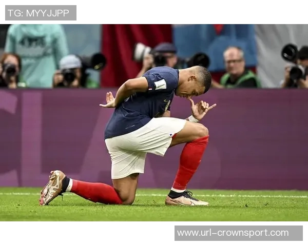 三年前世界杯决赛回顾法国队重温姆巴佩进球庆祝瞬间